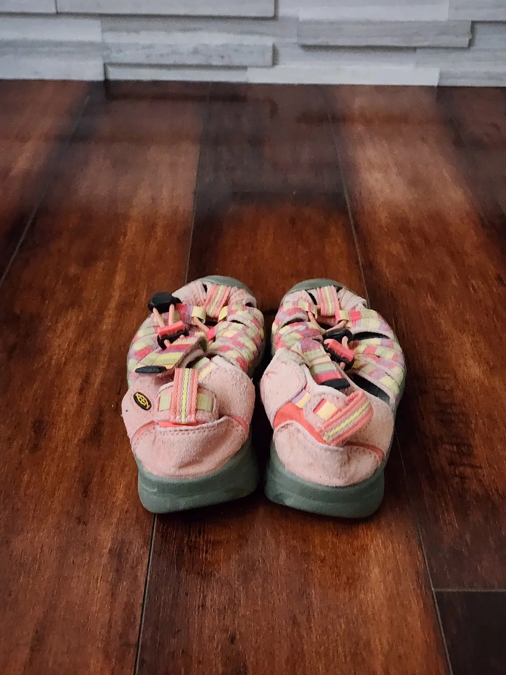KEEN Newport H2 Kids Waterproof Sandals Pink Stripe Closed Toe Hiking Water Shoe
